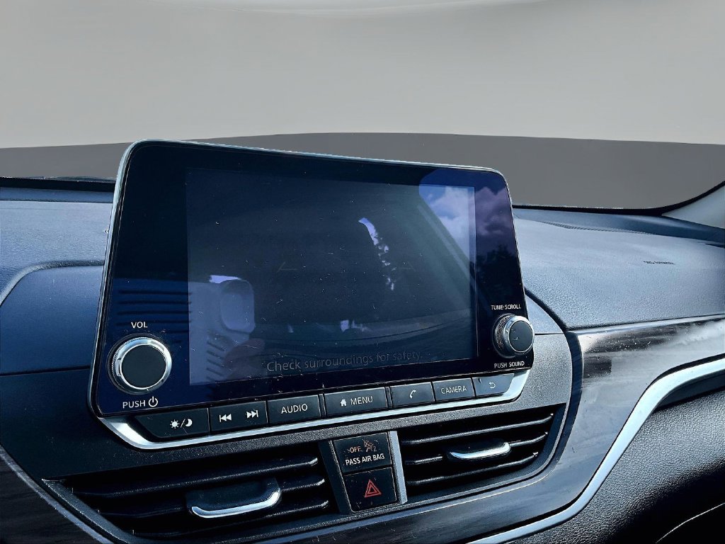 2025 Nissan Altima SV - Photo 17