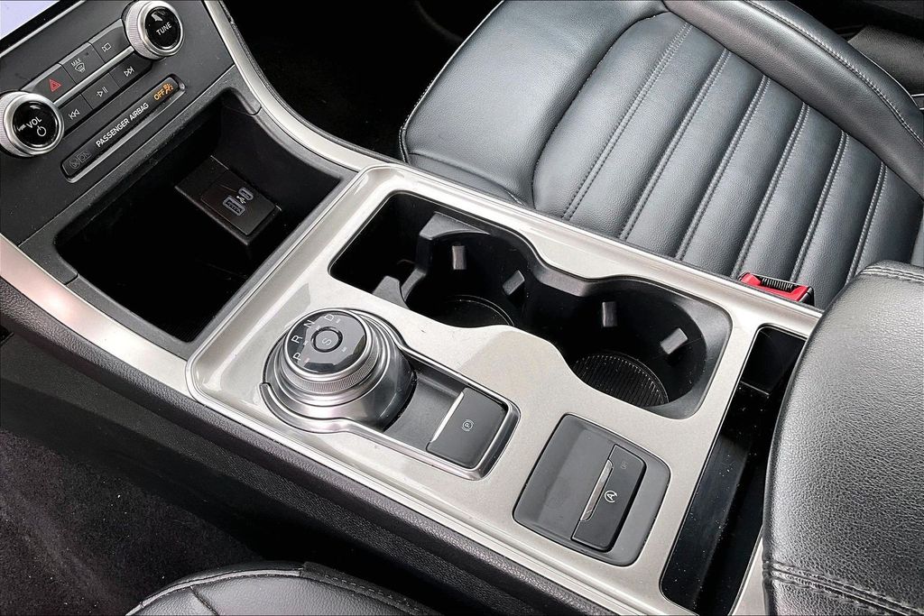 2024 Ford Edge SEL - Photo 19