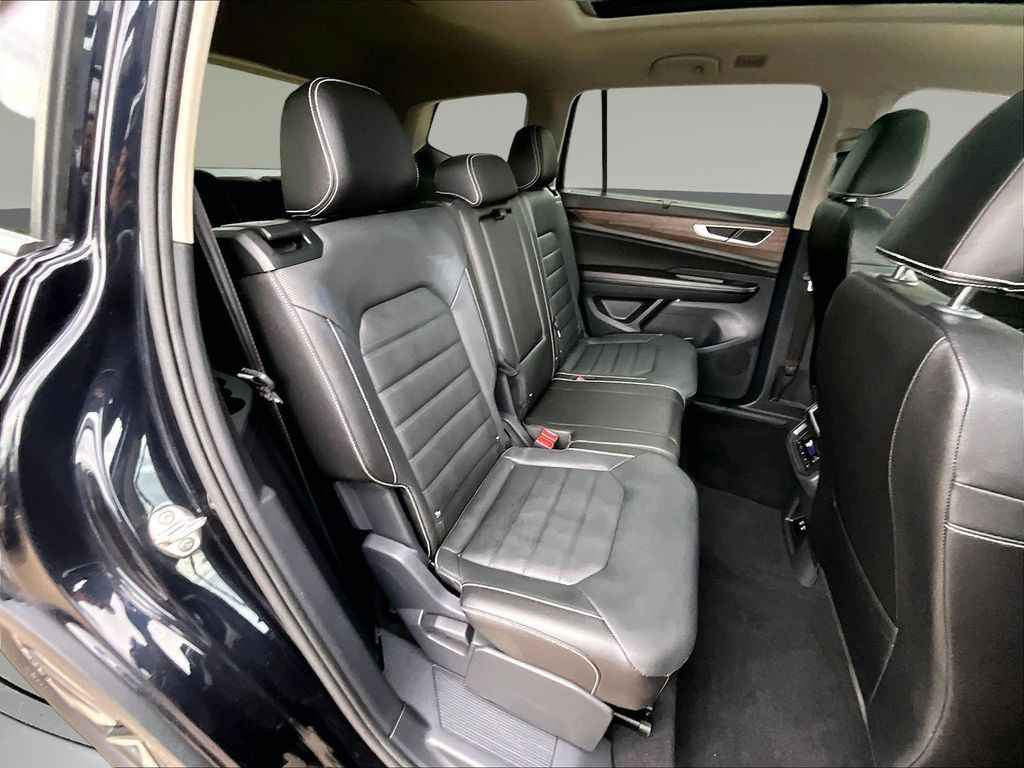 2025 Volkswagen Atlas SEL - Photo 25