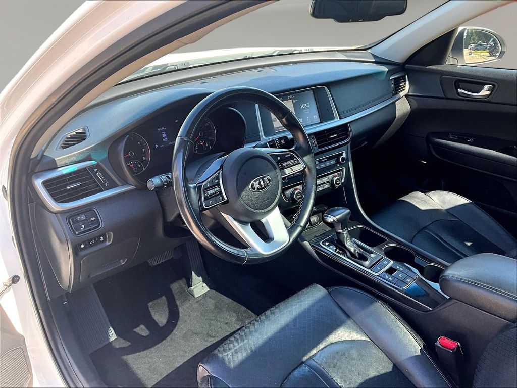 2020 Kia Optima EX - Photo 22