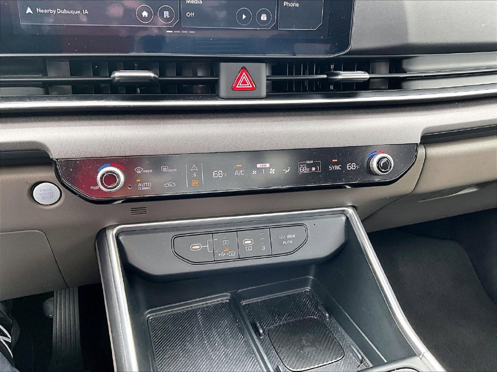 2025 Kia Carnival SX - Photo 19