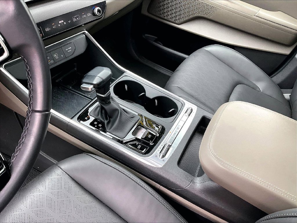2025 Kia Carnival SX - Photo 22