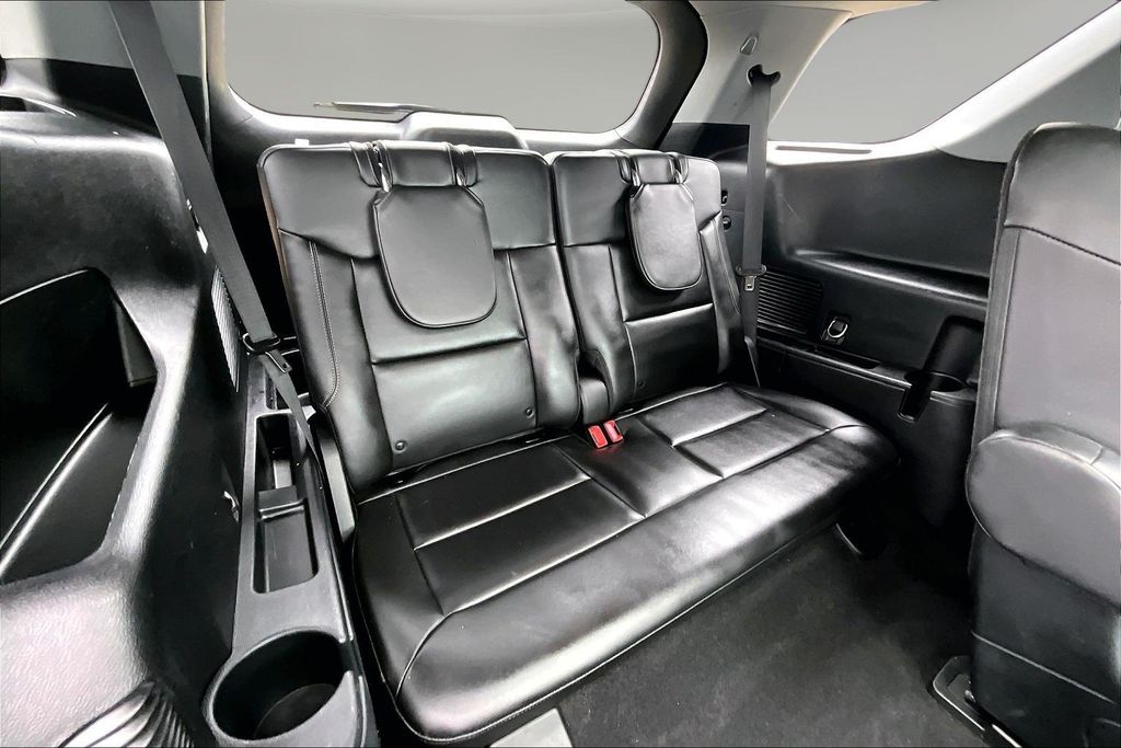 2023 Ford Explorer XLT - Photo 25