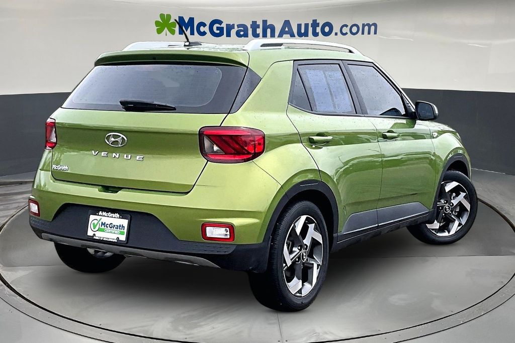 2023 Hyundai Venue SEL - Photo 7