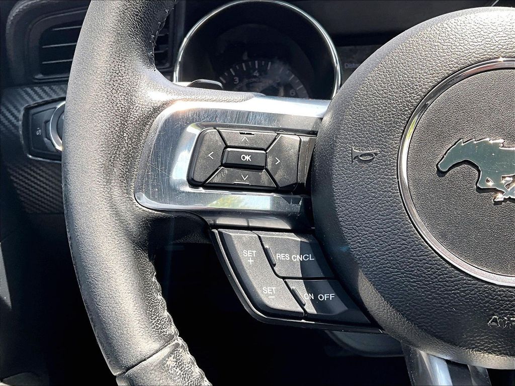 2016 Ford Mustang V6 - Photo 13