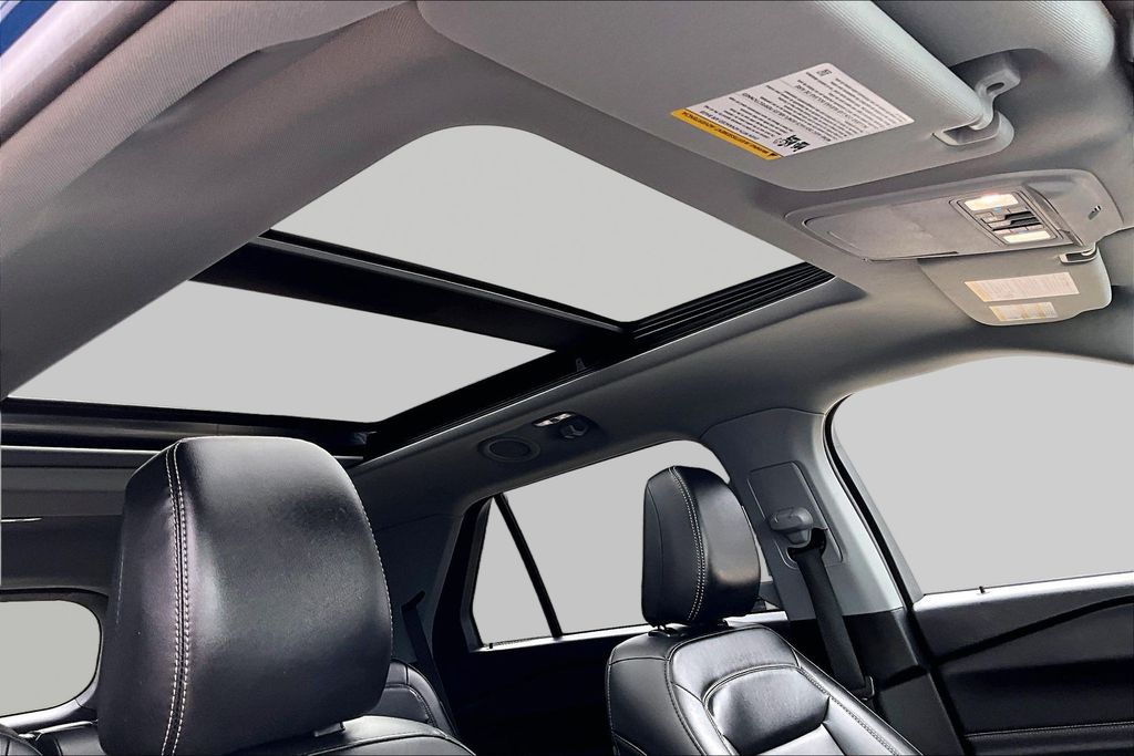 2023 Ford Explorer XLT - Photo 27