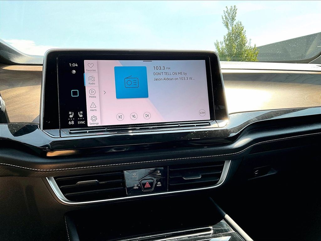 2025 Volkswagen Atlas SE w/Tech - Photo 19
