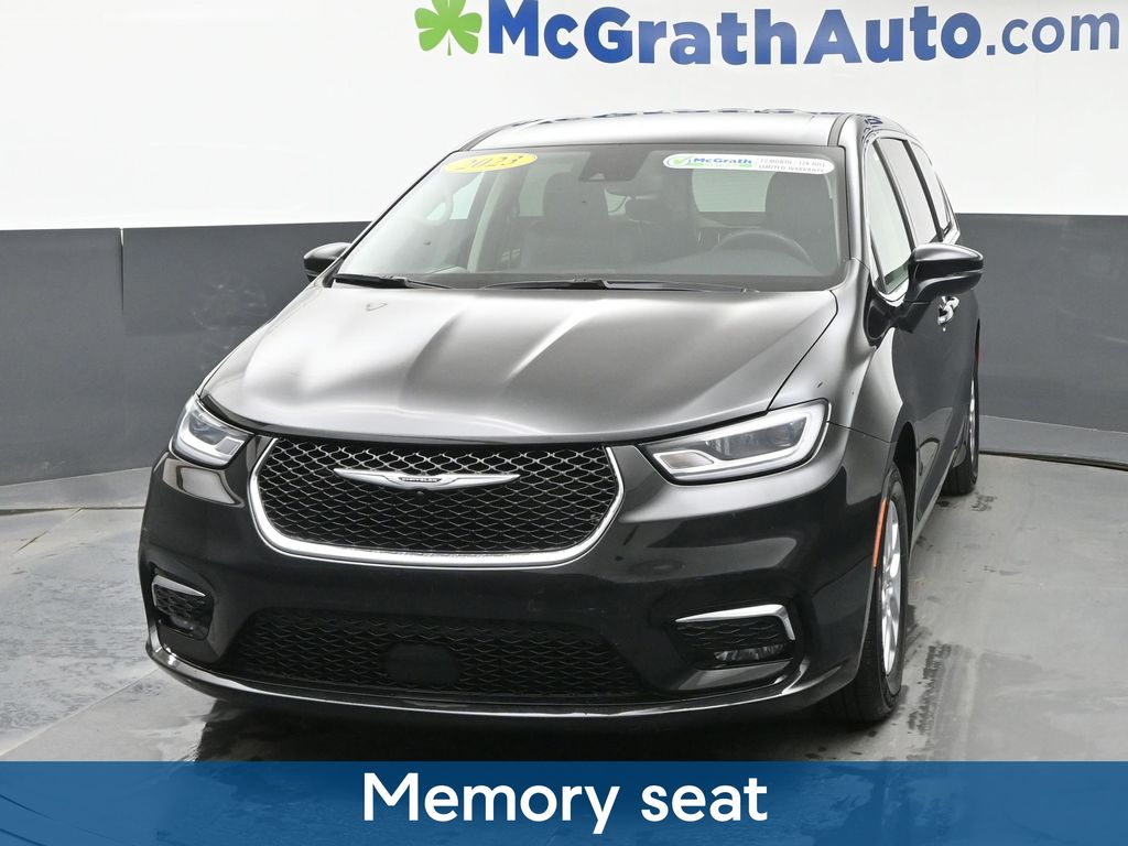 2023 Chrysler Pacifica Touring L - Photo 7