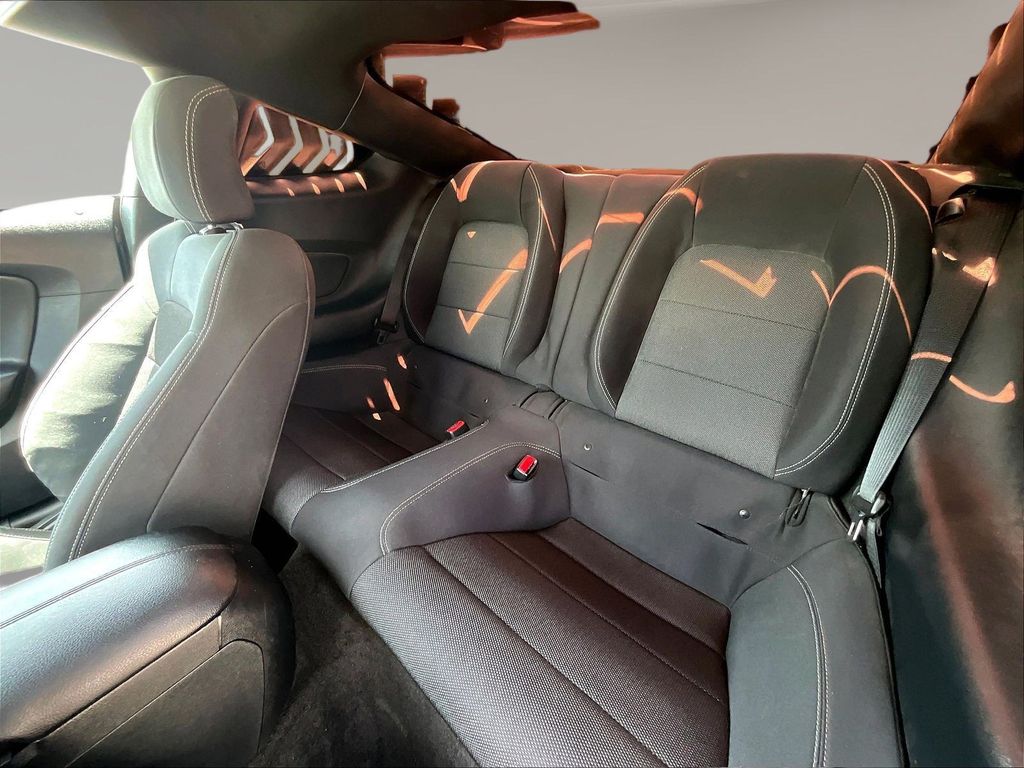 2016 Ford Mustang V6 - Photo 25