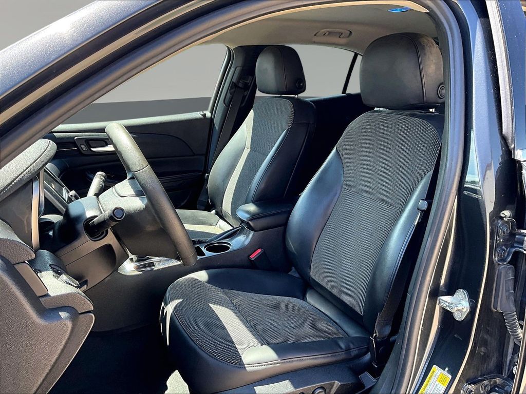 2015 Chevrolet Malibu 1LT - Photo 23