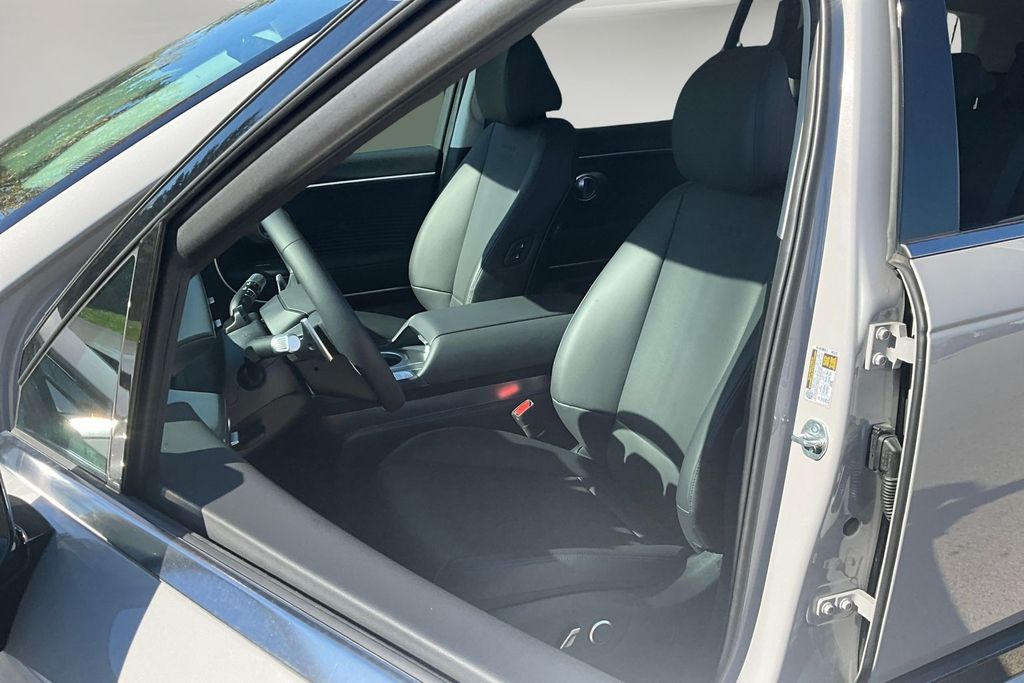 2026 Hyundai IONIQ 9 SEL - Photo 9