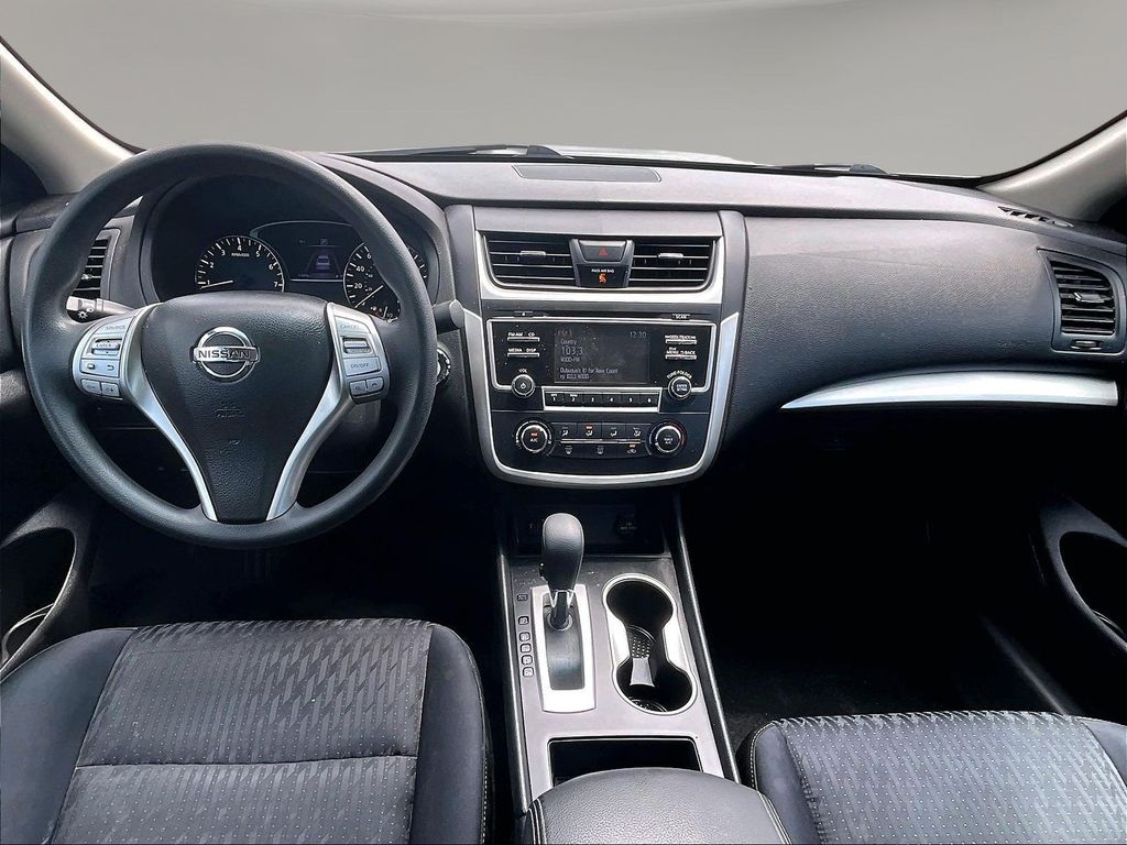 2017 Nissan Altima S - Photo 10