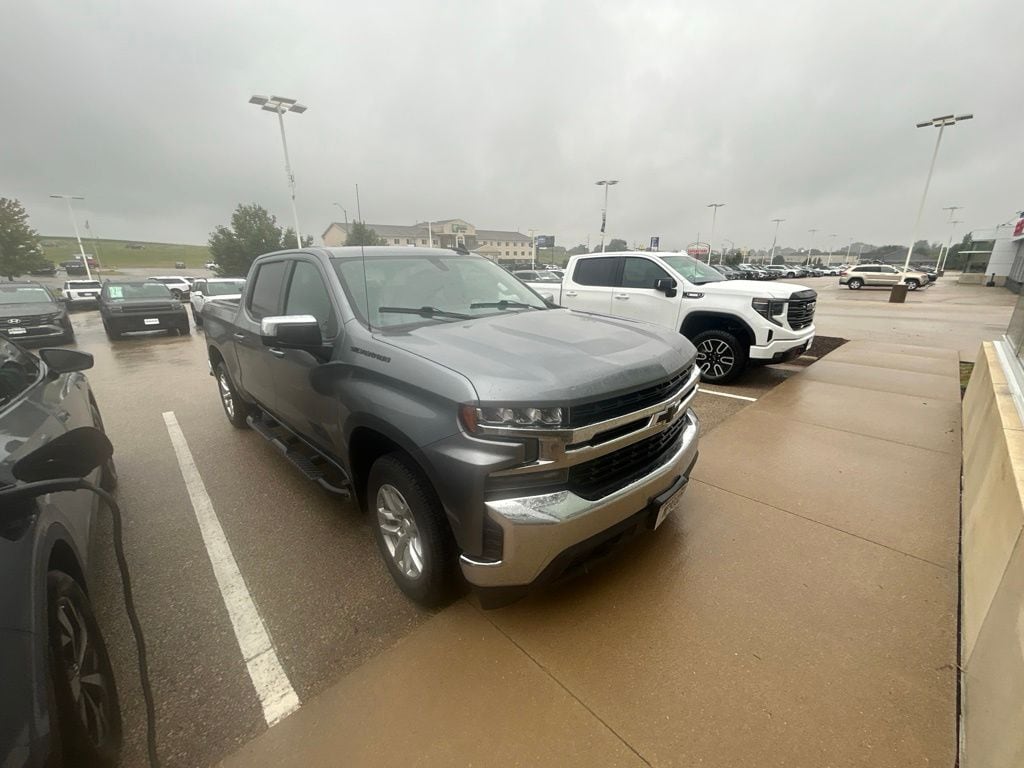Used 2020 Chevrolet Silverado 1500 LT Truck Crew Cab