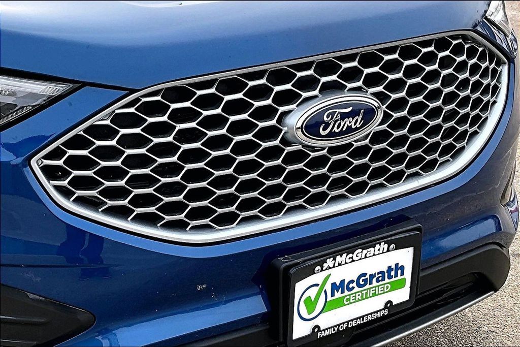 2024 Ford Edge SEL - Photo 28