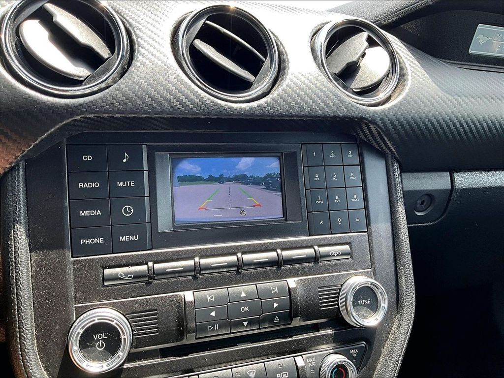 2016 Ford Mustang V6 - Photo 17