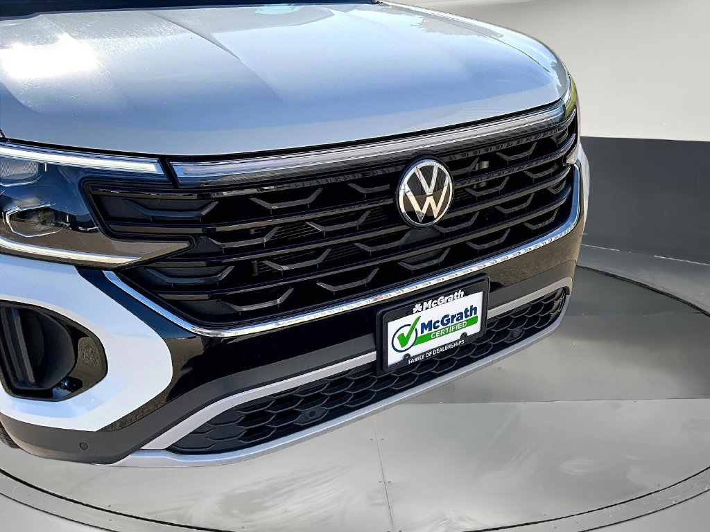 2025 Volkswagen Atlas Cross Sport SE w/Tech - Photo 32