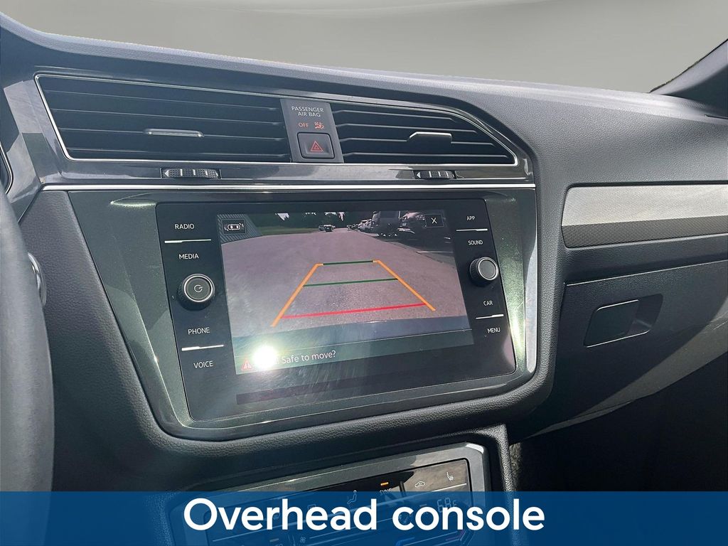 2022 Volkswagen Tiguan SE - Photo 18