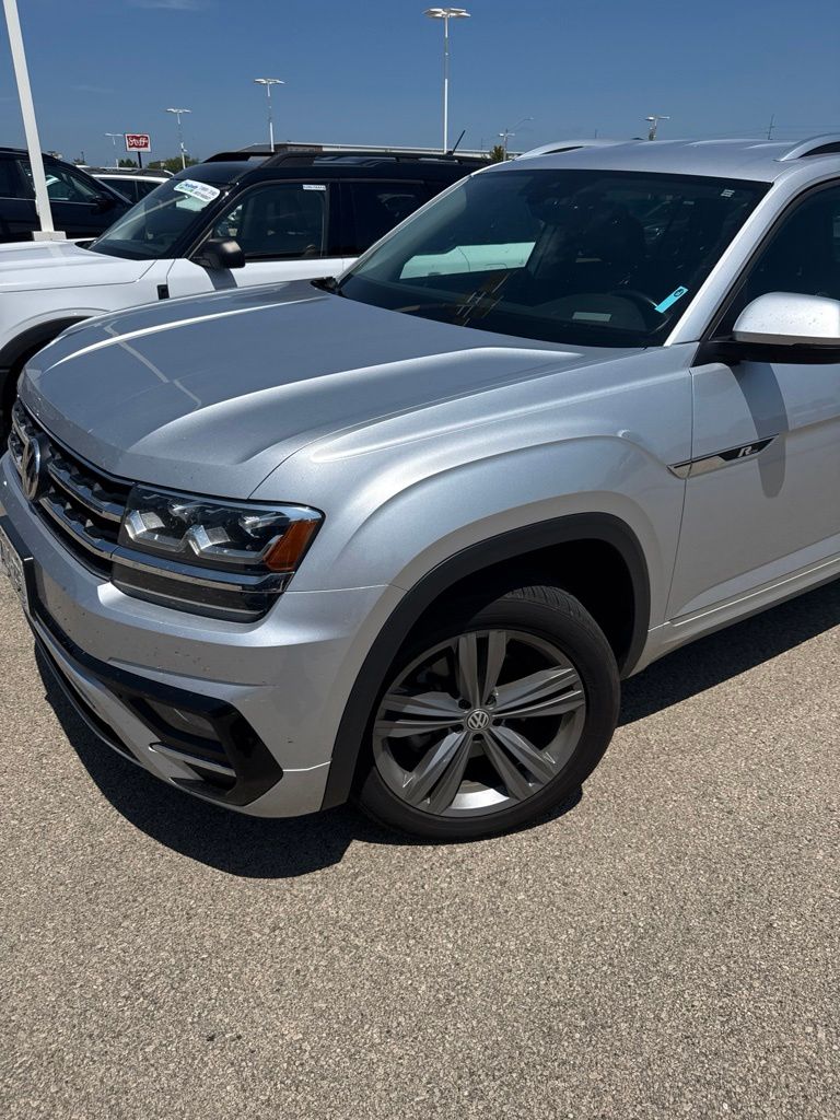 2019 Volkswagen Atlas SE R-Line w/Tech - Photo 2