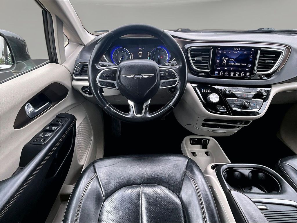 2018 Chrysler Pacifica Touring L Plus - Photo 11