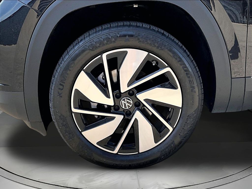 2025 Volkswagen Atlas SEL - Photo 37