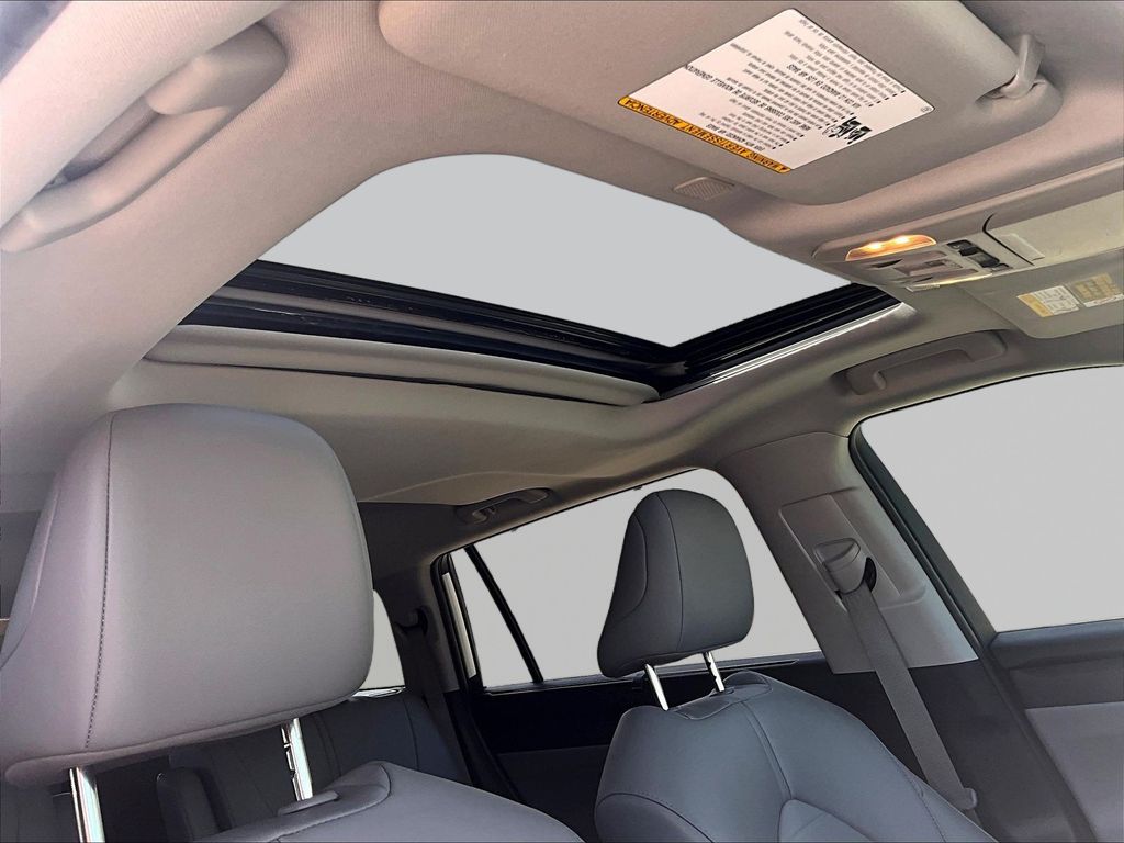 2024 Toyota Highlander XLE - Photo 32