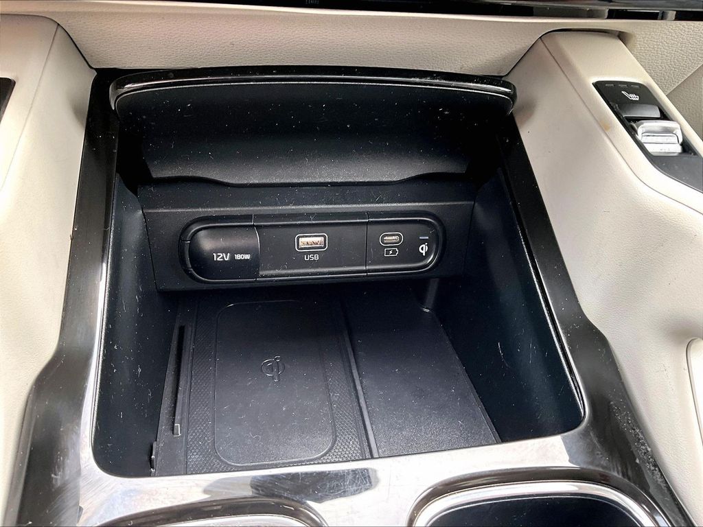 2024 Kia Telluride S - Photo 21
