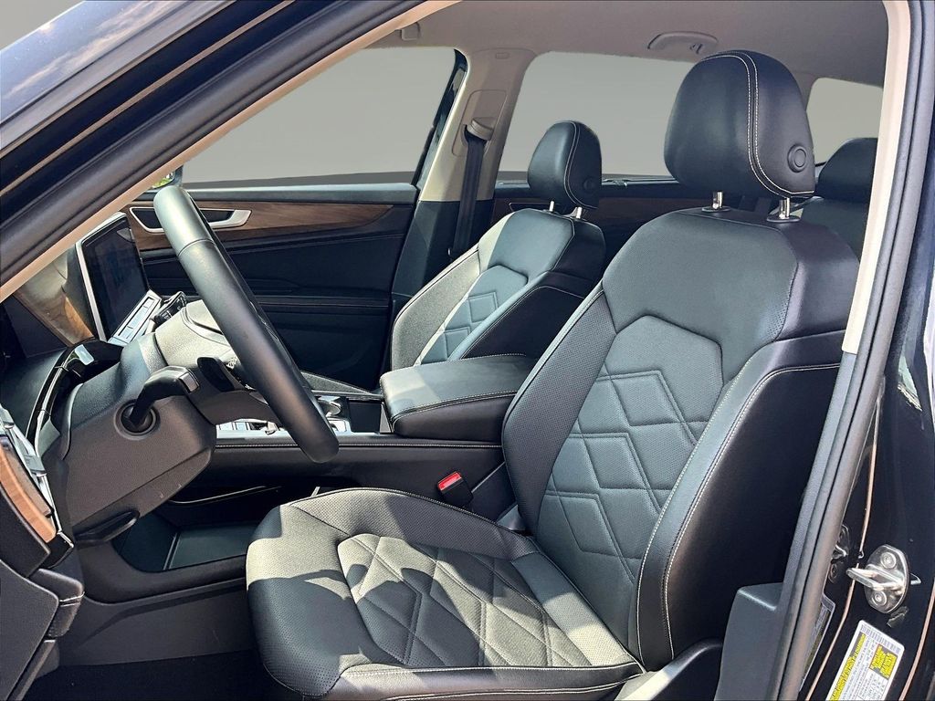2026 Volkswagen Atlas SE w/Tech - Photo 25