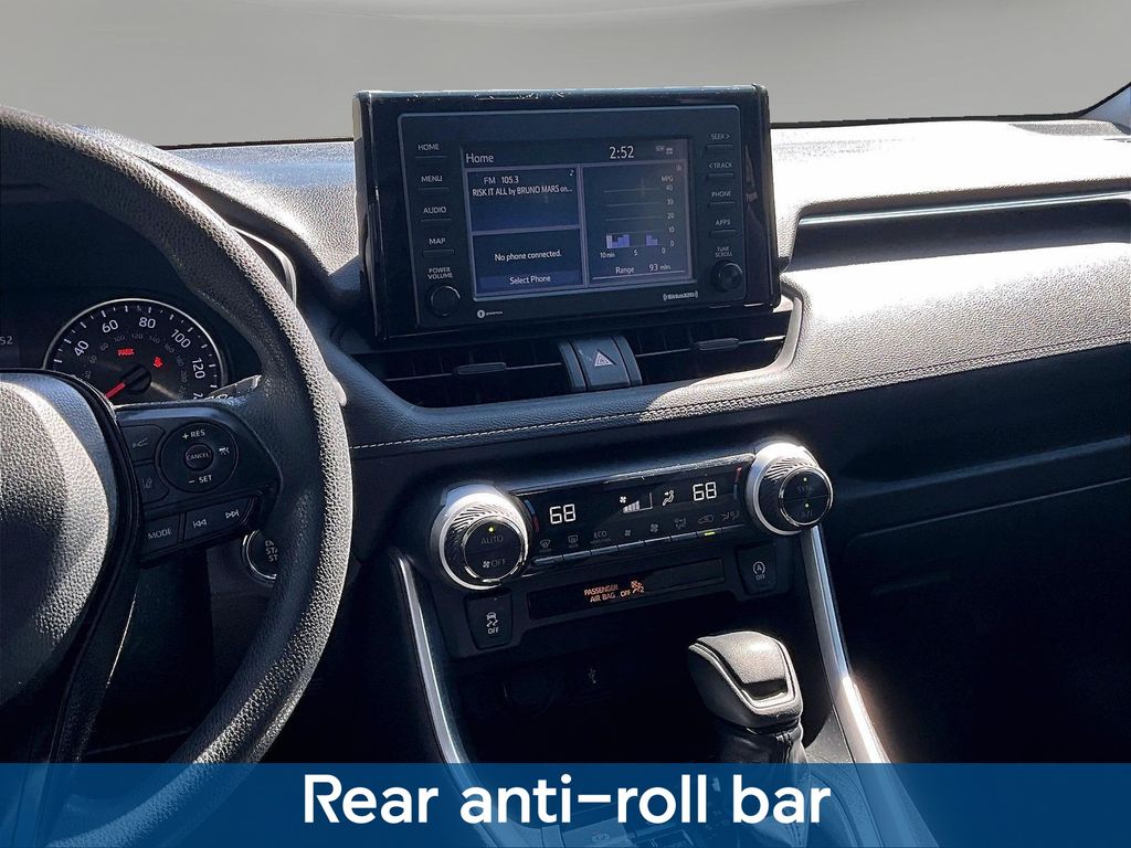 2020 Toyota RAV4 XLE - Photo 12
