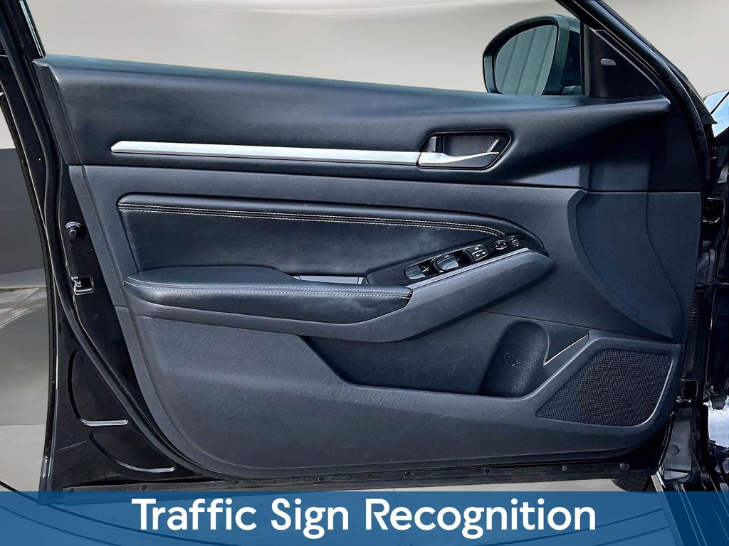 2023 Nissan Altima SV - Photo 24
