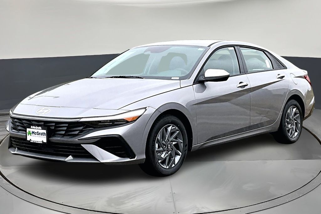 2026 Hyundai Elantra Hybrid Blue photo 2