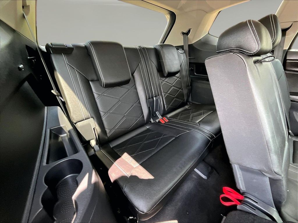 2026 Volkswagen Atlas SE w/Tech - Photo 30