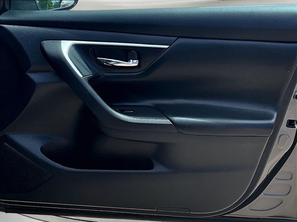 2017 Nissan Altima S - Photo 30