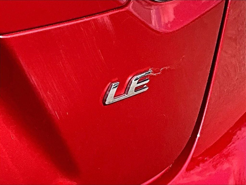 2021 Toyota Corolla LE - Photo 24