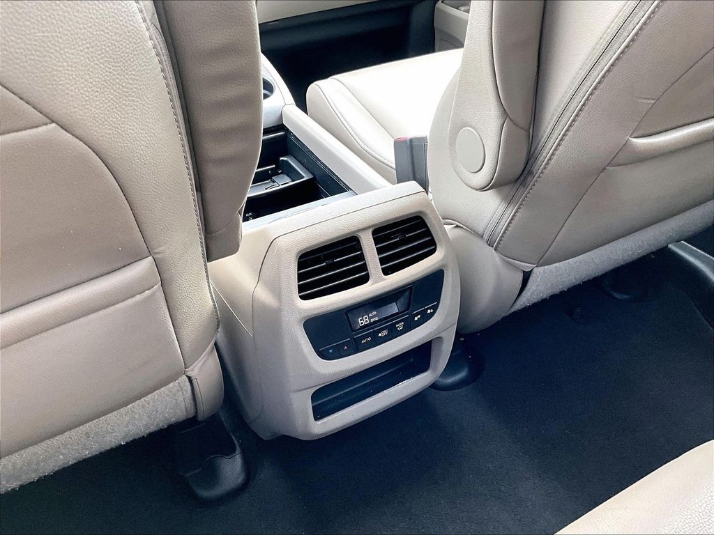 2017 Honda Pilot EX-L - Photo 13