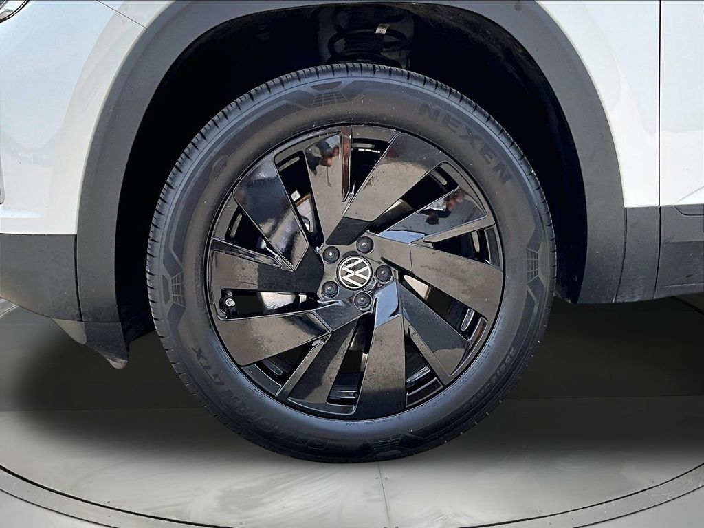2026 Volkswagen Atlas SE w/Tech - Photo 37