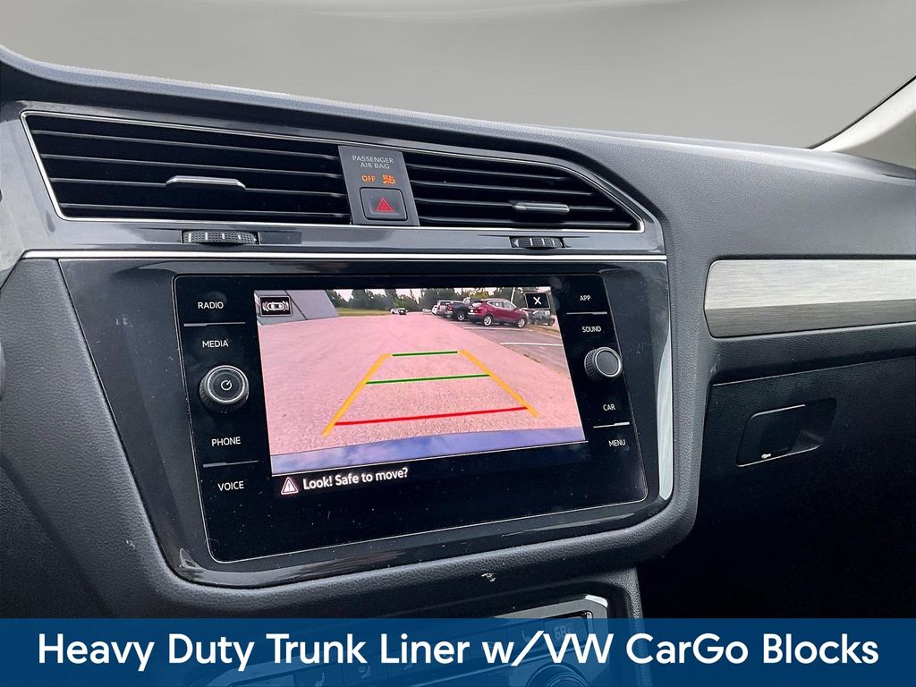 2021 Volkswagen Tiguan SE - Photo 18