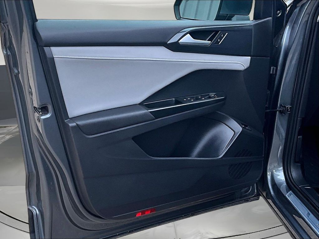 2022 Volkswagen Taos SEL - Photo 24