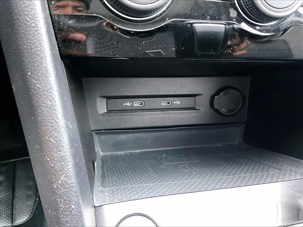 2022 Volkswagen Taos SEL - Photo 21