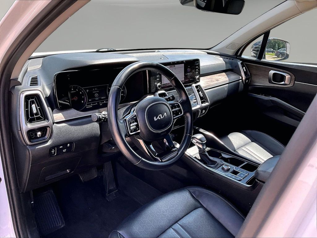 2023 Kia Sorento X-Line EX - Photo 22