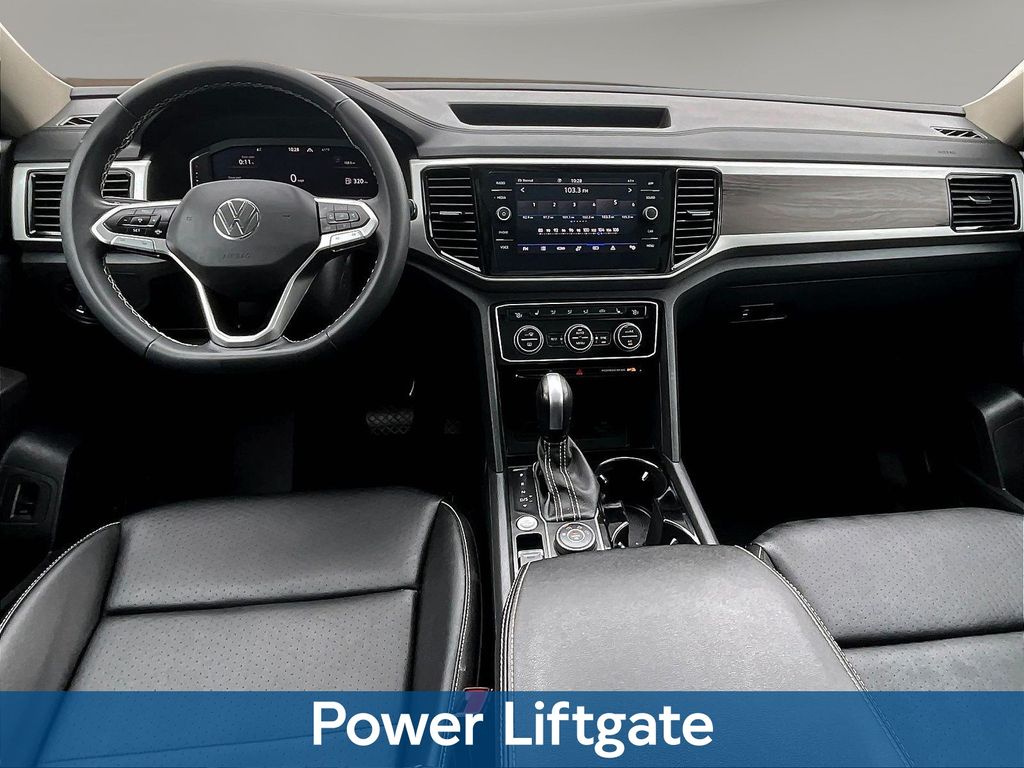 2023 Volkswagen Atlas SE w/Tech - Photo 10