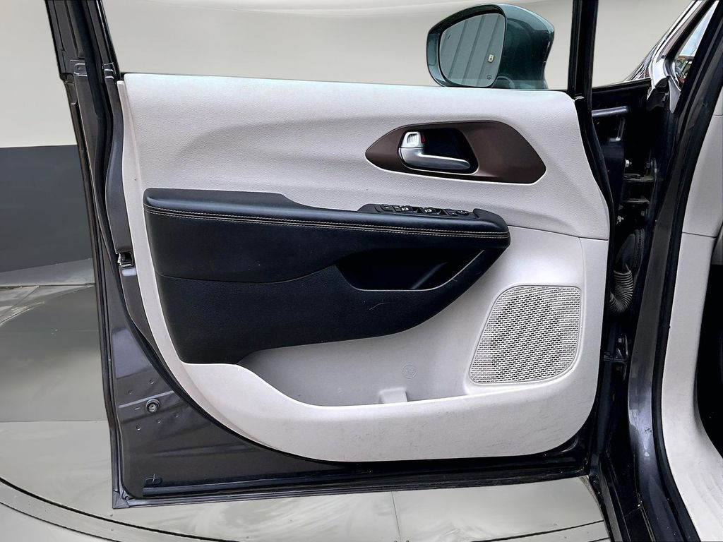 2018 Chrysler Pacifica Touring L Plus - Photo 24