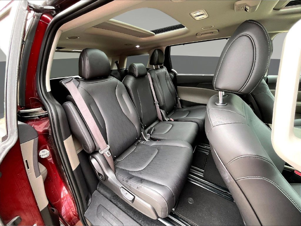 2025 Kia Carnival SX - Photo 28
