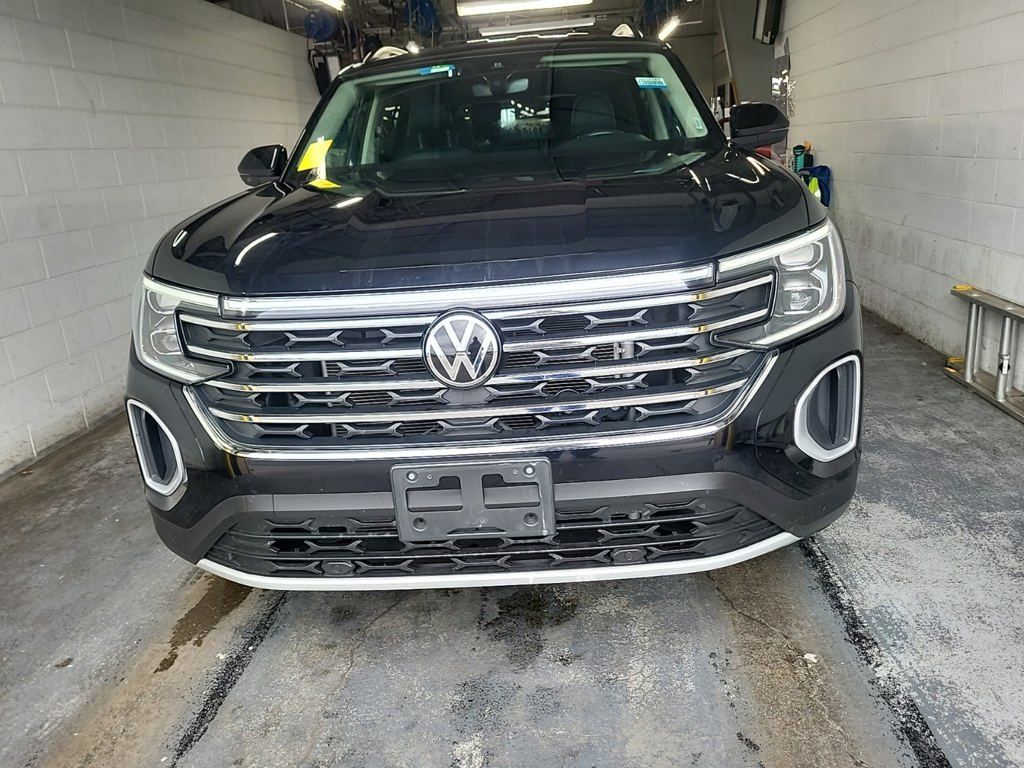 2025 Volkswagen Atlas SE w/Tech - Photo 9