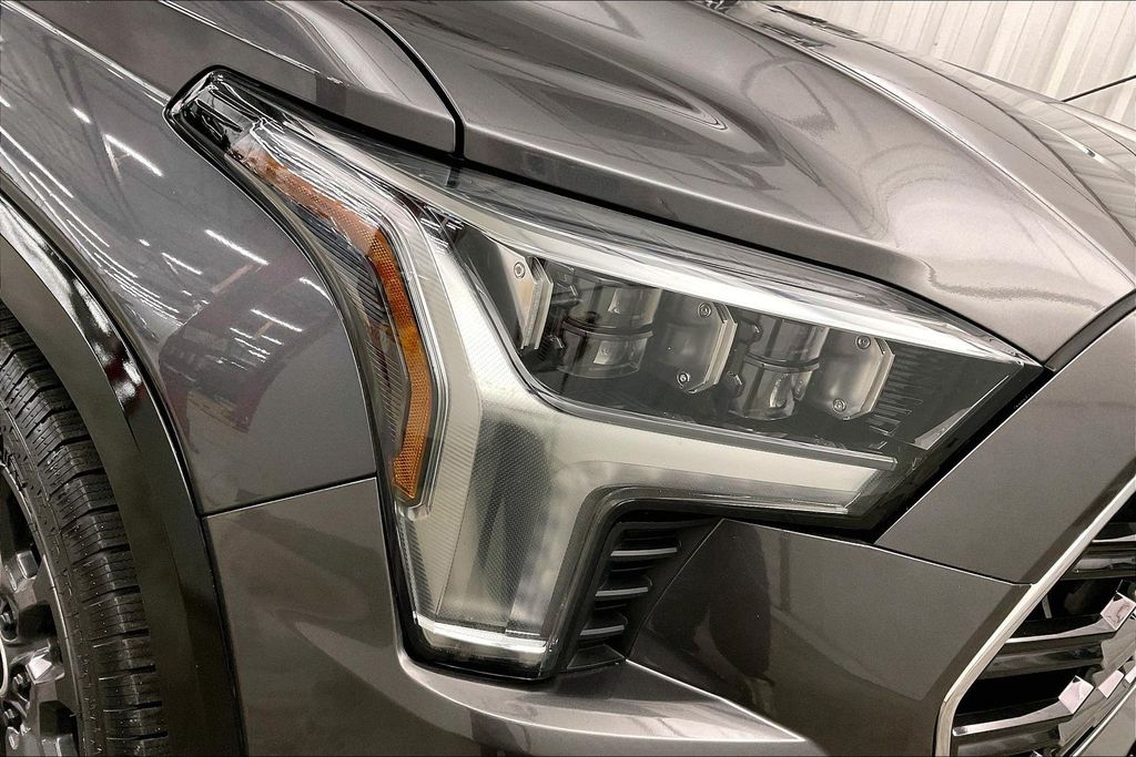2024 Toyota Sequoia Platinum - Photo 35