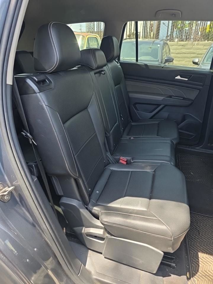 2023 Volkswagen Atlas SE w/Tech - Photo 12