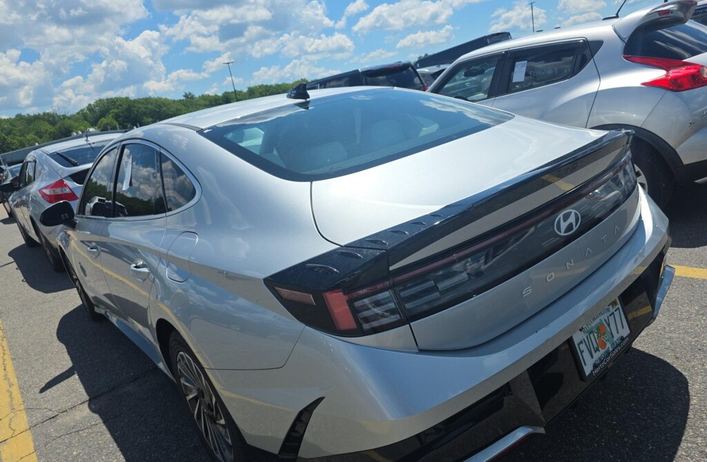 Used 2025 Hyundai Sonata Hybrid SEL Sedan