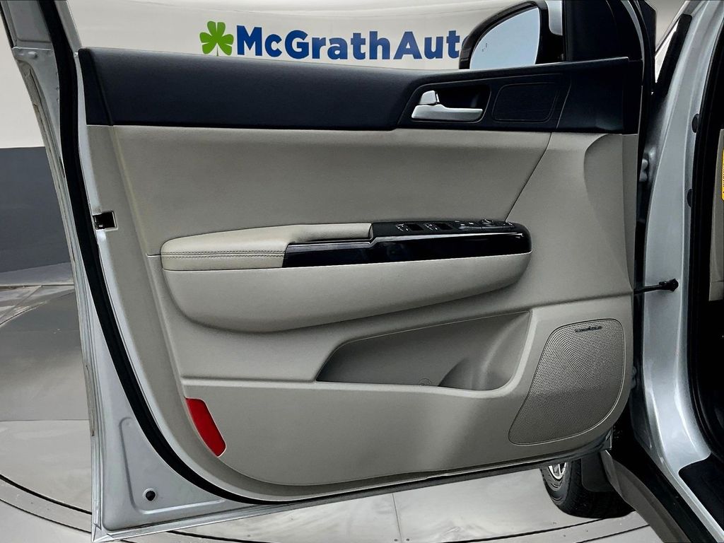 2022 Kia Sportage EX - Photo 24