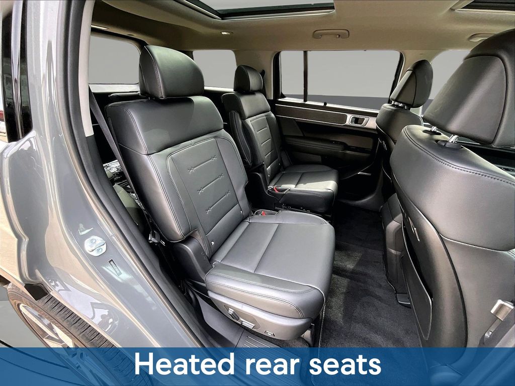 2026 Hyundai Santa Fe Limited - Photo 12