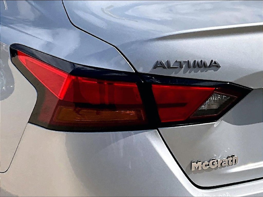 2025 Nissan Altima SV - Photo 26