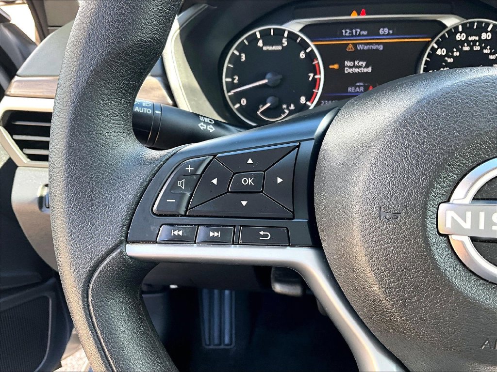 2025 Nissan Altima SV - Photo 14